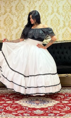 Blusa Babado Bordado Preto 207