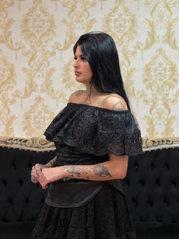 Blusa Babado Bordado Preto 207 - Imagem 3