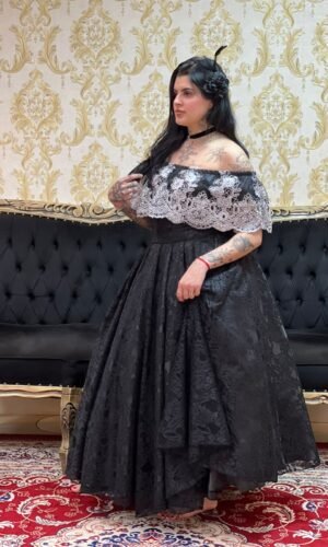 Blusa Babado Bordado Pto/Prata 208