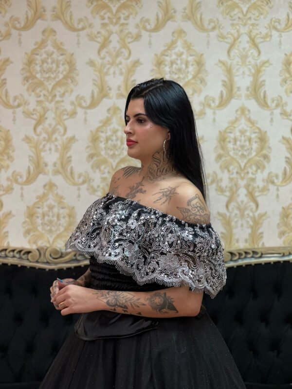 Blusa Babado Bordado Pto/Prata 208 - Imagem 3