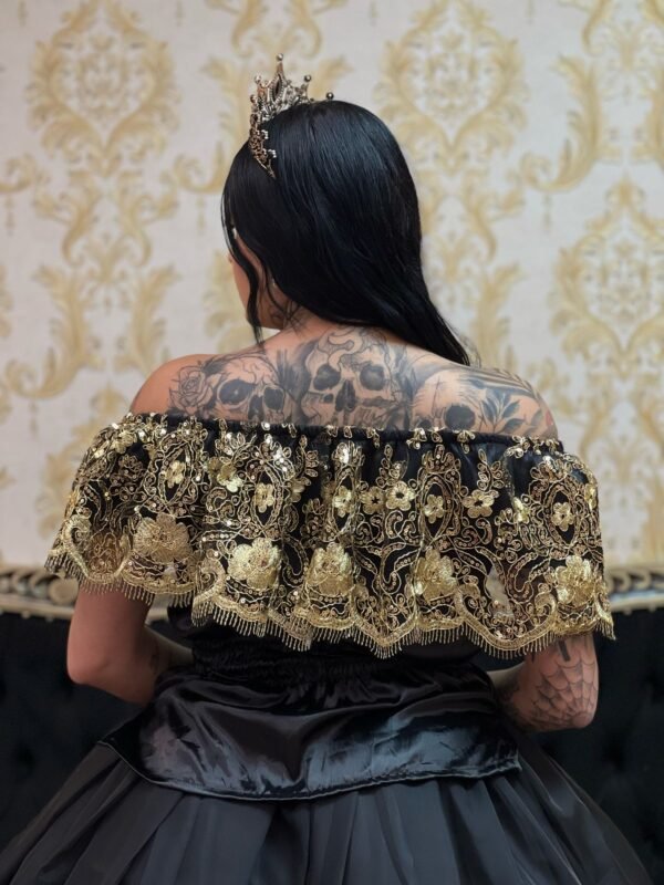 Blusa Babado Bordado Pto/Dou 223 - Imagem 4