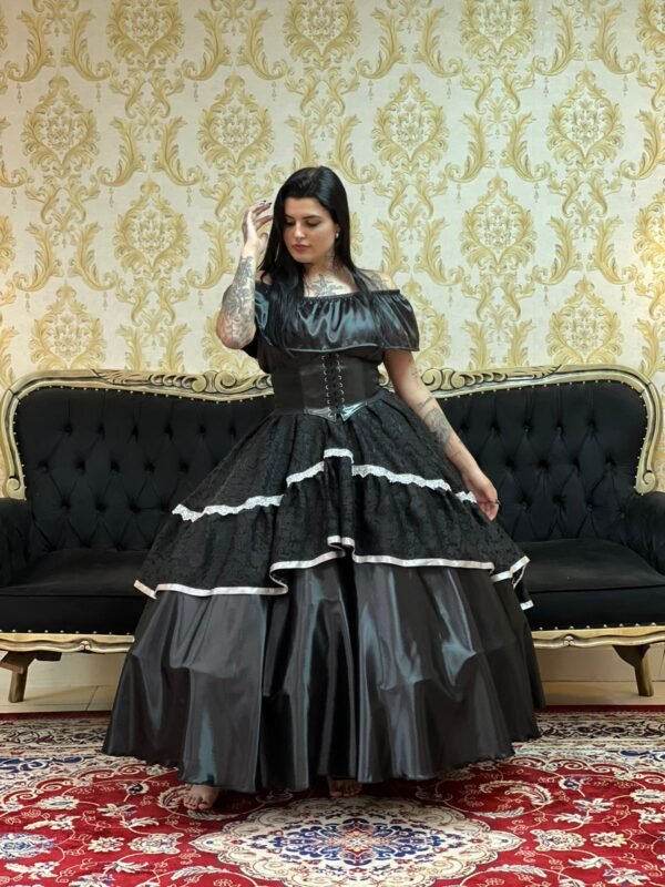 Blusa Babado Cetim Preto 248
