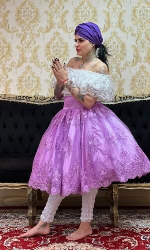 Saia Bordada Metalic Curta Lilás 500