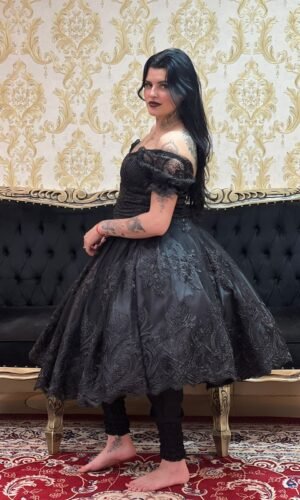 Saia Bordada Curta Preta 2278