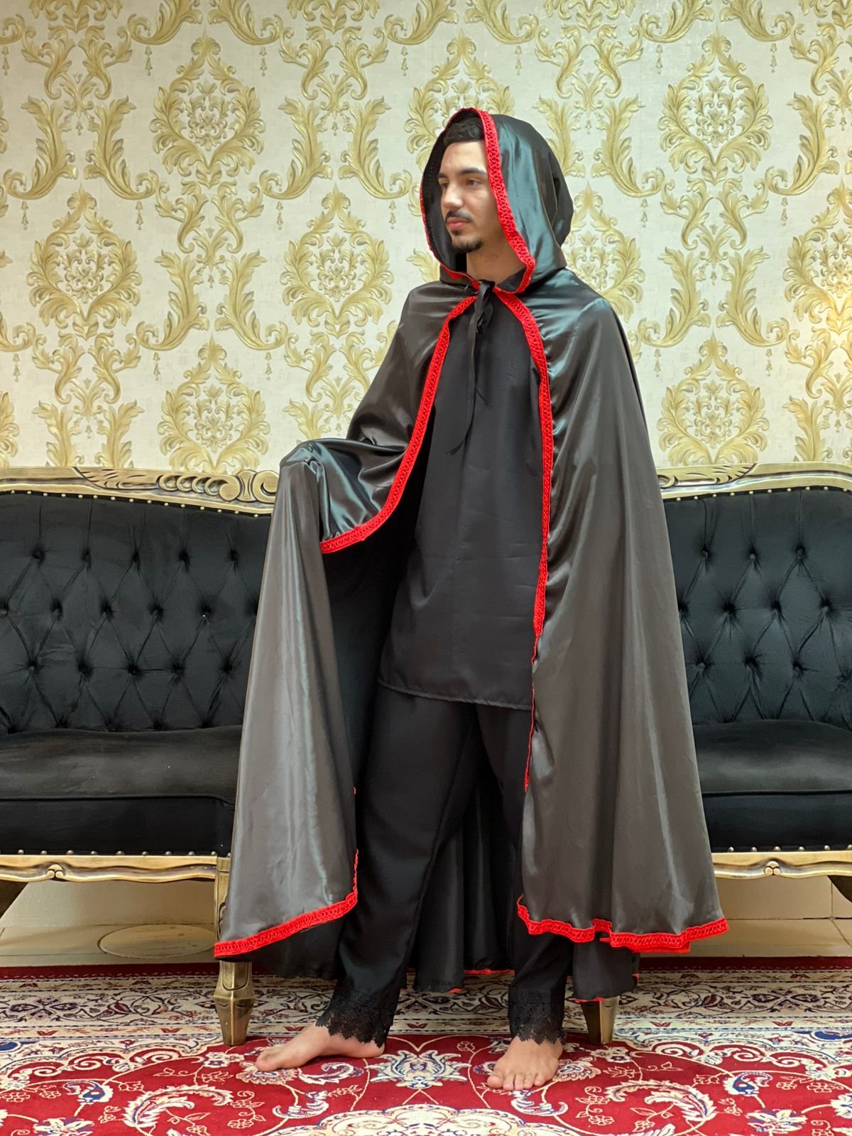 Capa Capuz Cetim Preto/Verm 023