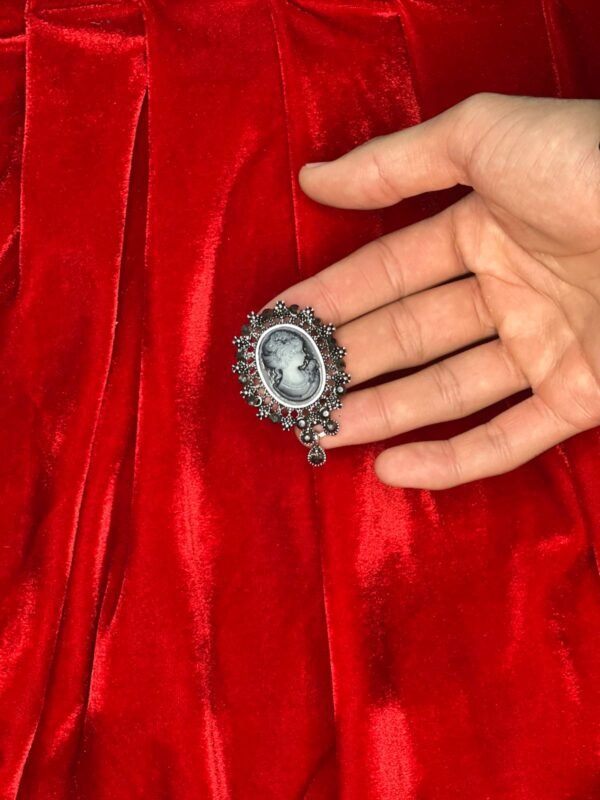 Broche Camafeu Preto/Cinza 222 - Imagem 2