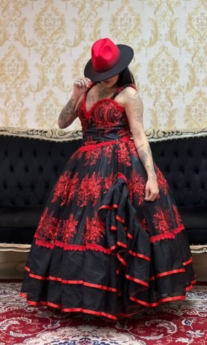 Saia Cabaré Preto/Verm 2100