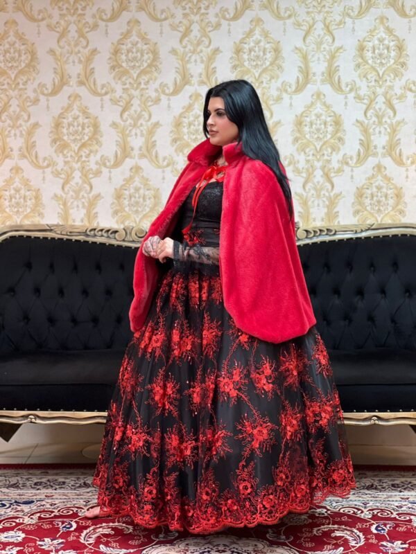Capa Apeluciada Vermelho Escuro 011