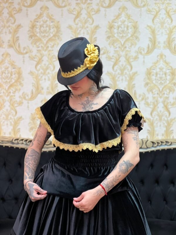Blusa Babado Veludo Pt/Dou 243 - Imagem 2