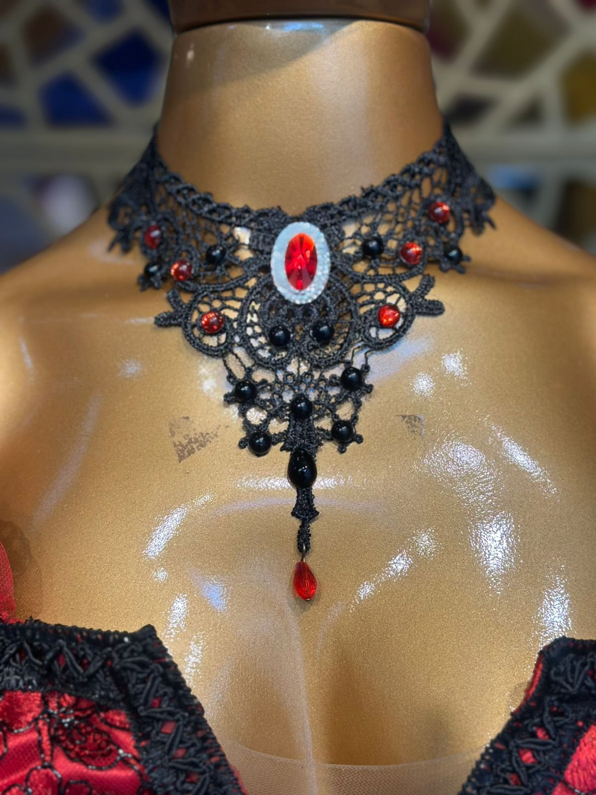 Choker Preto Pedra Vermelha 119
