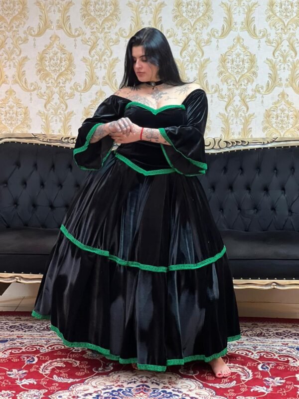 Saia Veludo Preto/Verde 2608
