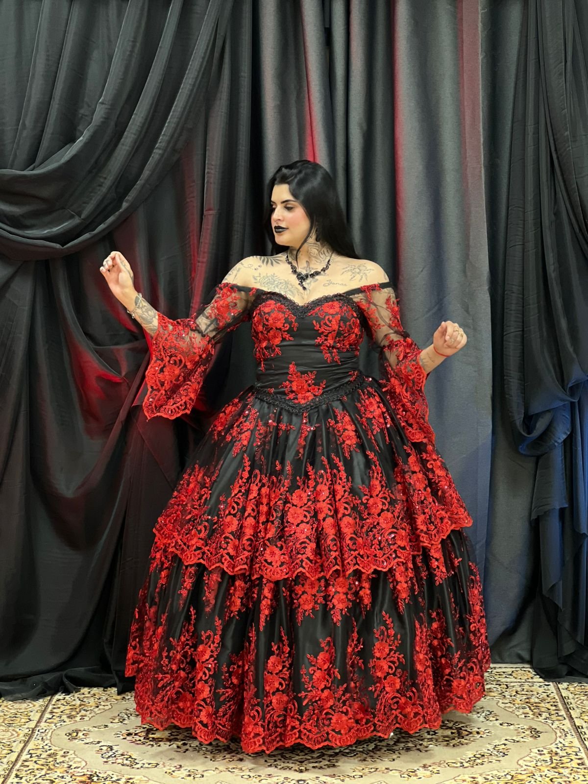 Saia Majestade Preta/Verm 2155