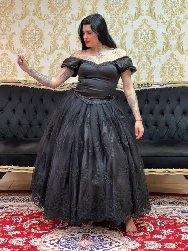 Saia Bordada Longa Preto 2224