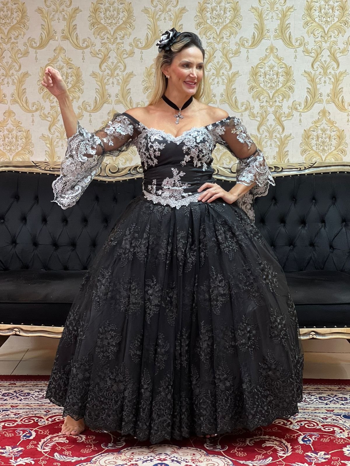 Saia Bordada Longa Preto 2224