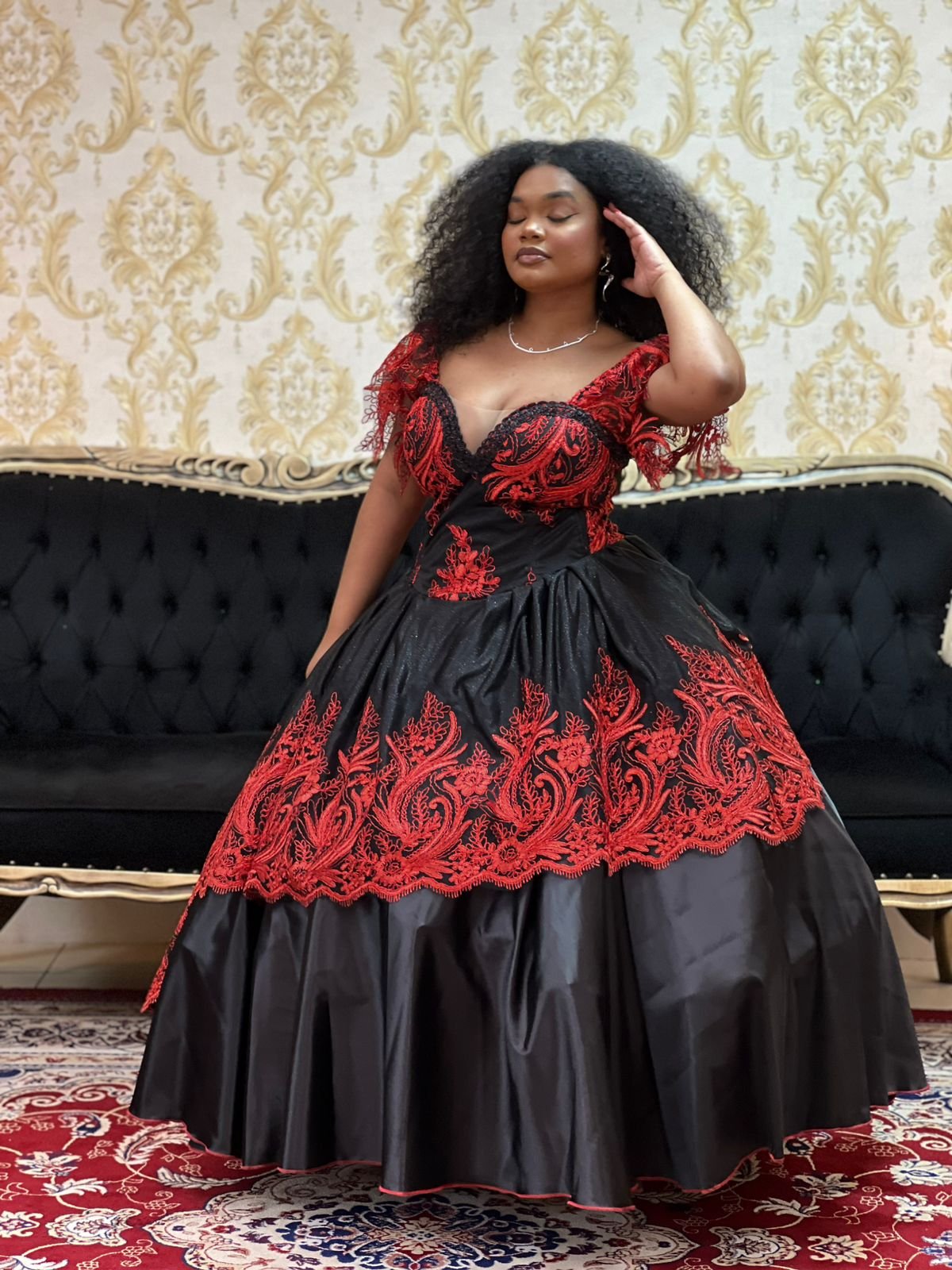 Vestido Mistérios Preto/Verm 212