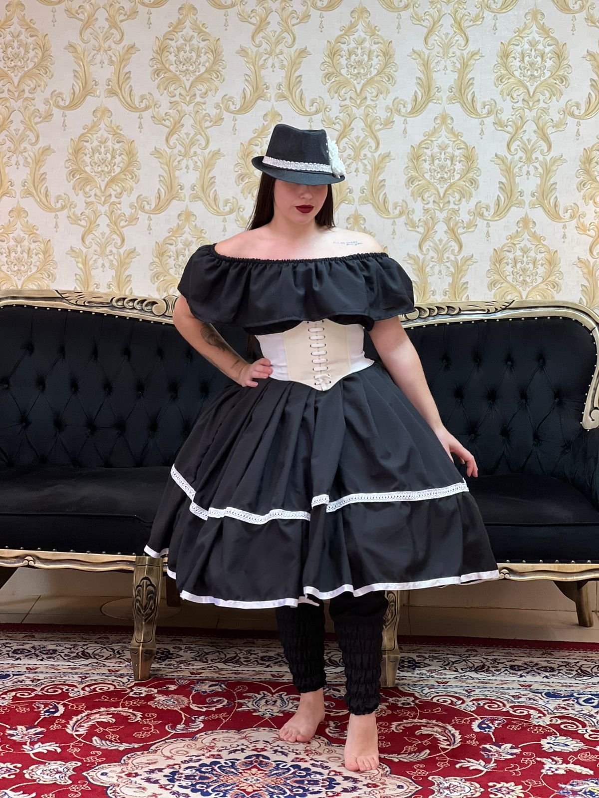 Saia 1 Babado Curta Preto/Bco 2032