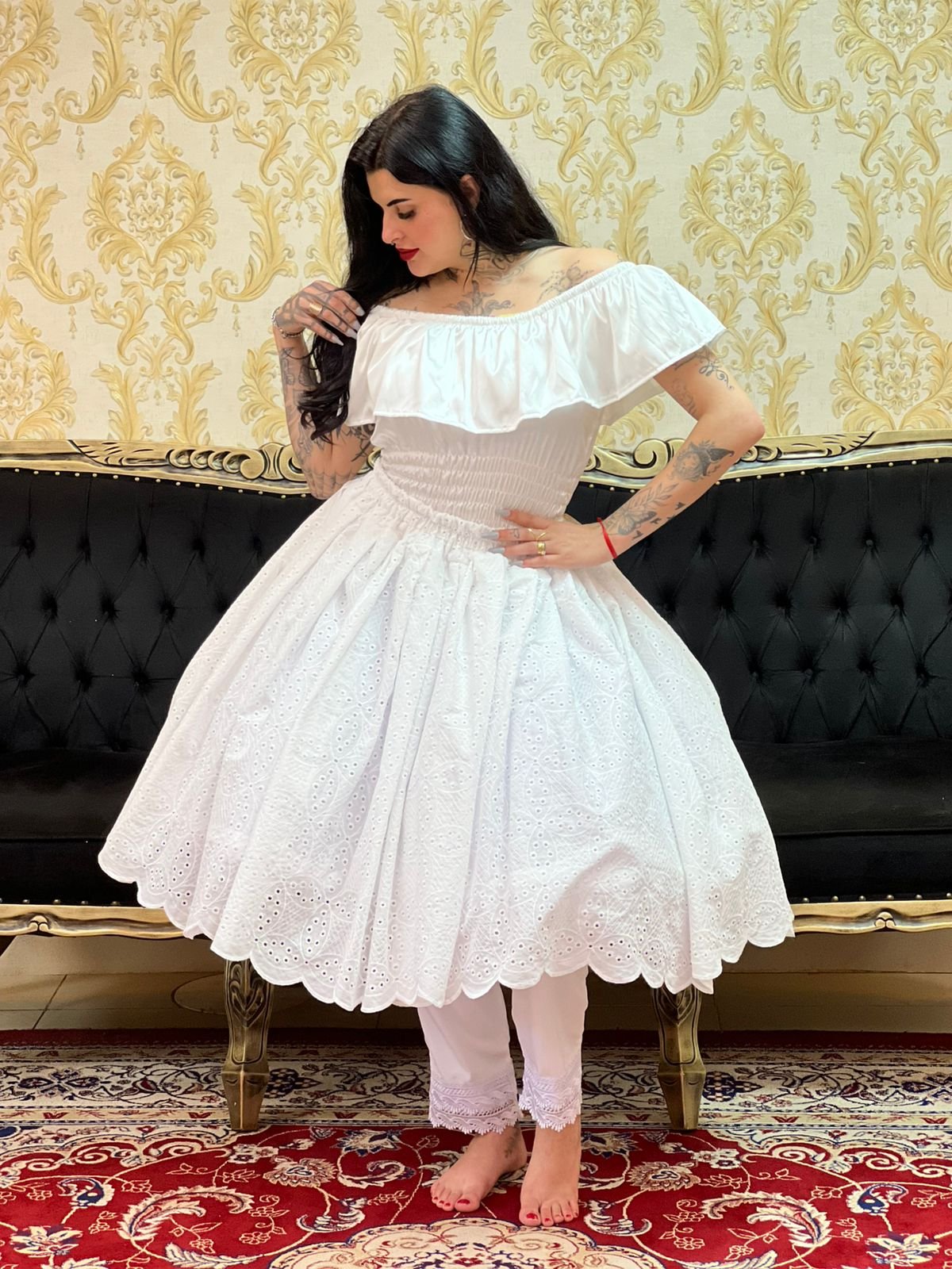 Saia Broderi Curta Branca 060