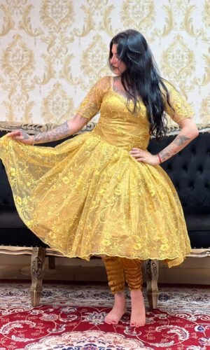 Saia Pérola Curta Dourado 319