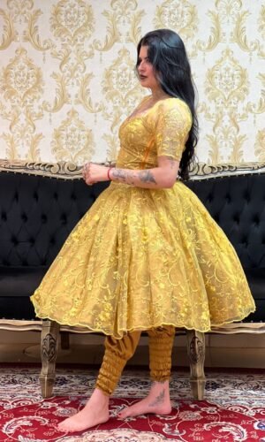 Saia Pérola Curta Dourado 319