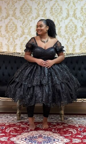 Saia Majestade Curta Preta 2299