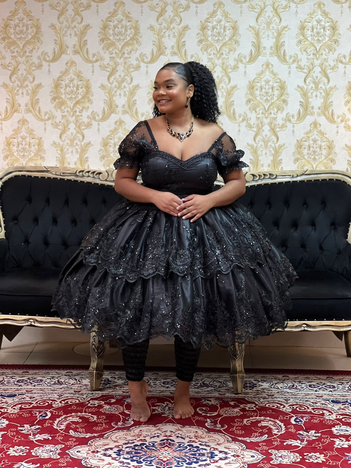 Saia Majestade Curta Preta 2299