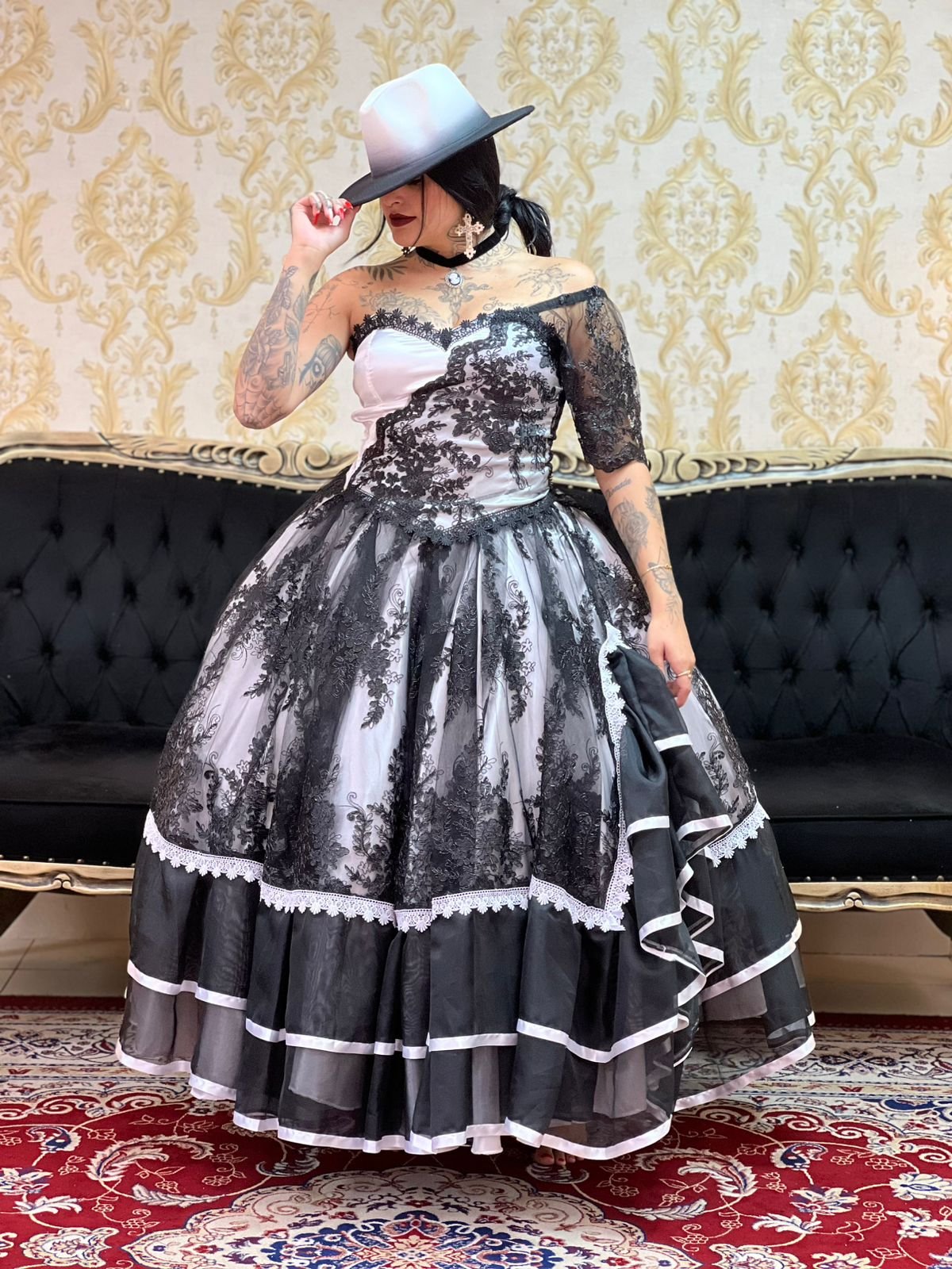 Saia Cabaré Branco/Preto 2059