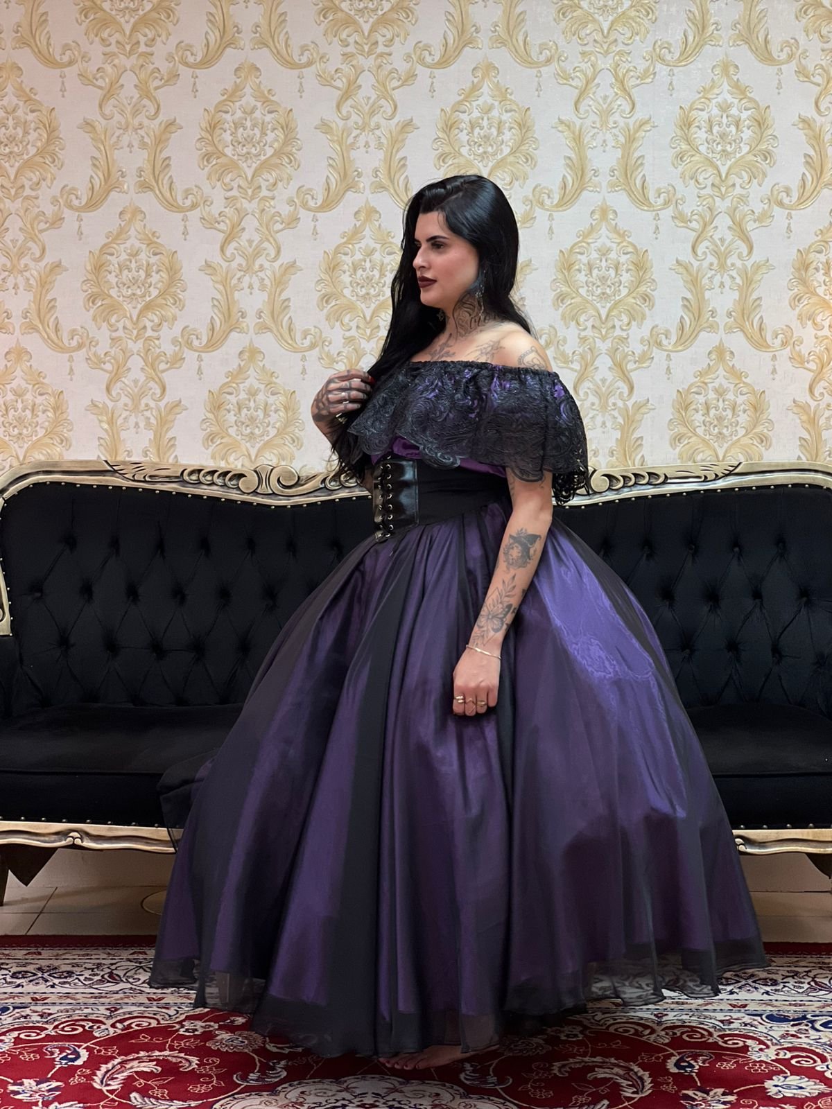 Blusa Babado Bordado Roxo/Pto 520