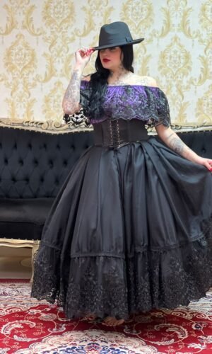 Blusa Babado Bordado Roxo/Pto 520
