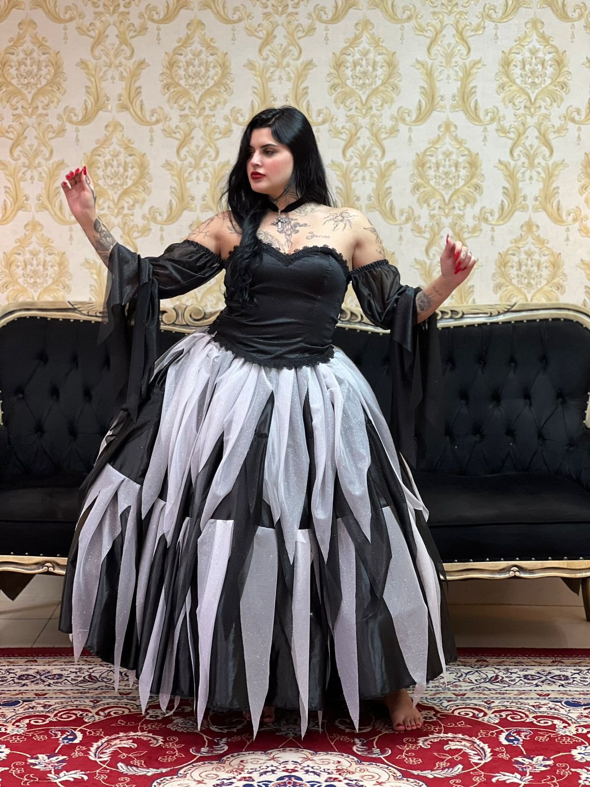 Saia Farrapo Preto/Branco 2019