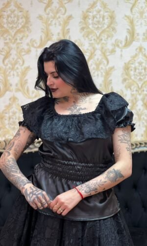 Blusa Babado Renda Preto 203