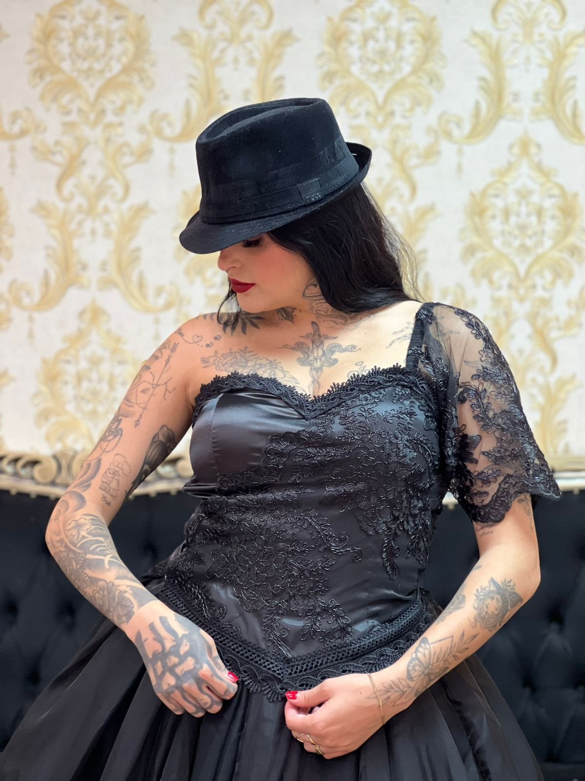 Corpete Glamour Preto 210