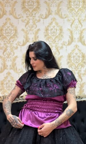 Blusa Babado Renda Roxo/Pto 553