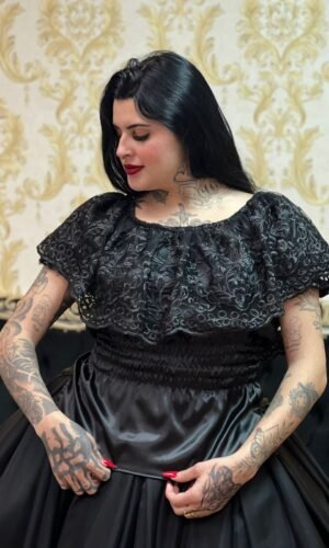 Blusa Babado Bordado Preto 207