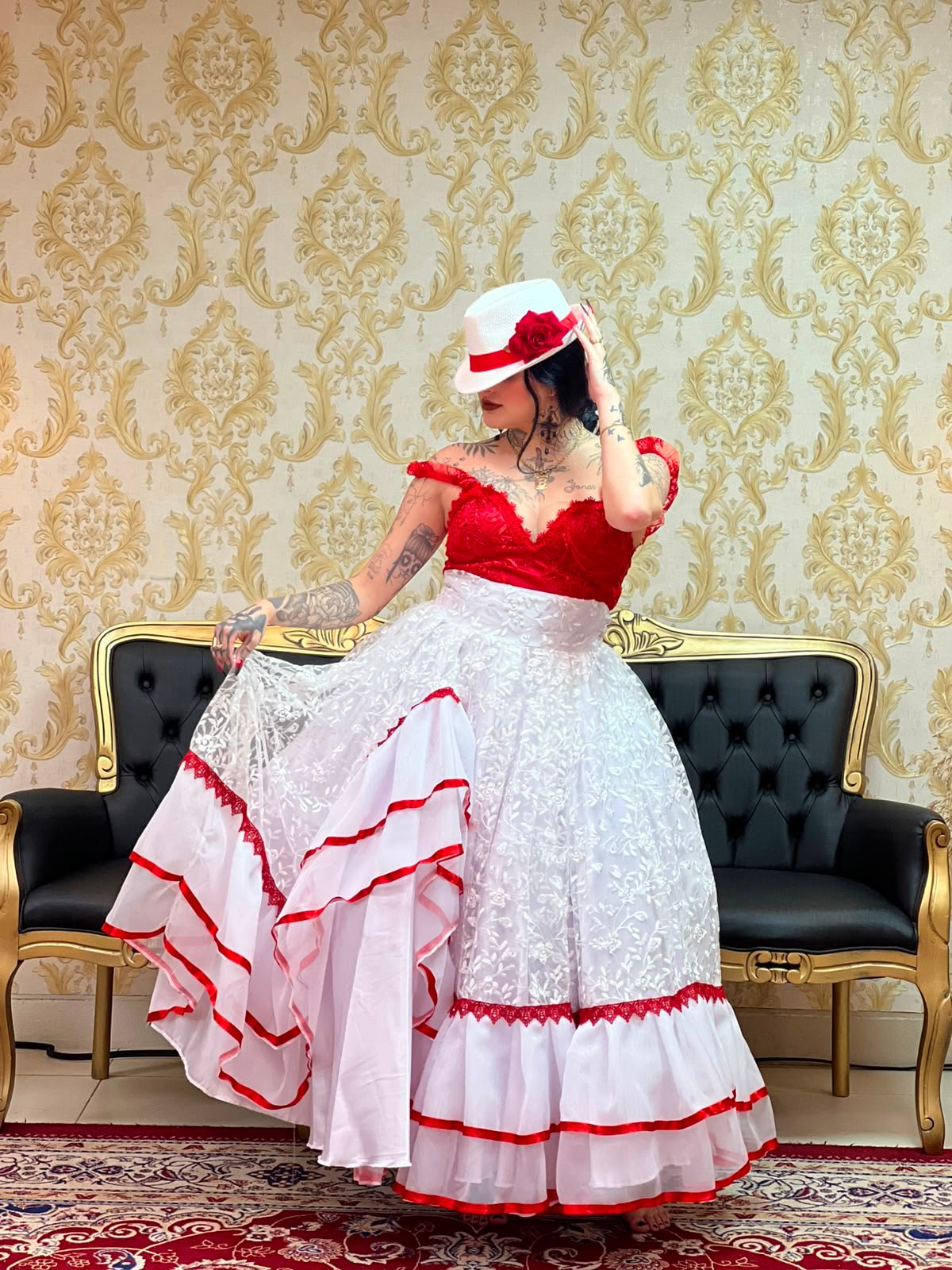 Saia Cabaré Branco/Vermelho 077