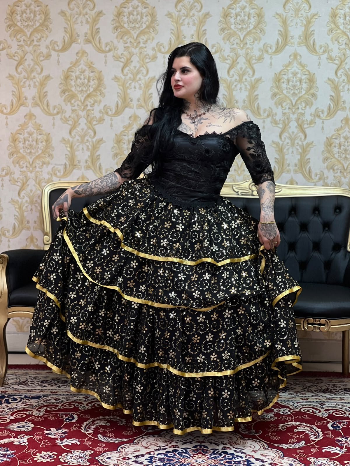 Saia Oriente Preto/Dou 8205